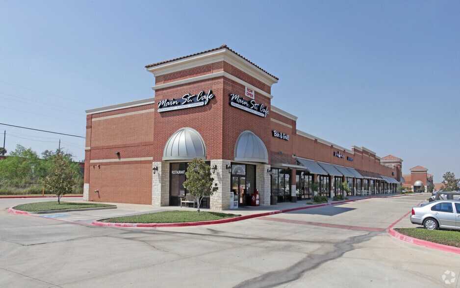 900 S Main St, Keller, TX for lease - Building Photo - Image 2 of 5