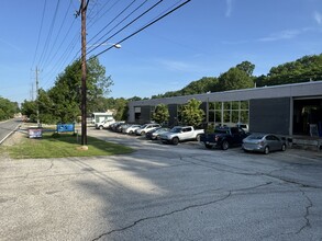 25801-25851 Solon Rd, Bedford Heights, OH for lease Building Photo- Image 2 of 16