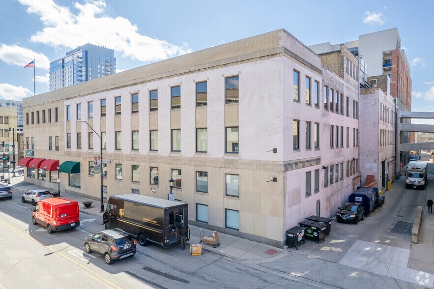 1100 Lake St, Oak Park, IL à louer - Photo du bâtiment - Image 3 de 13