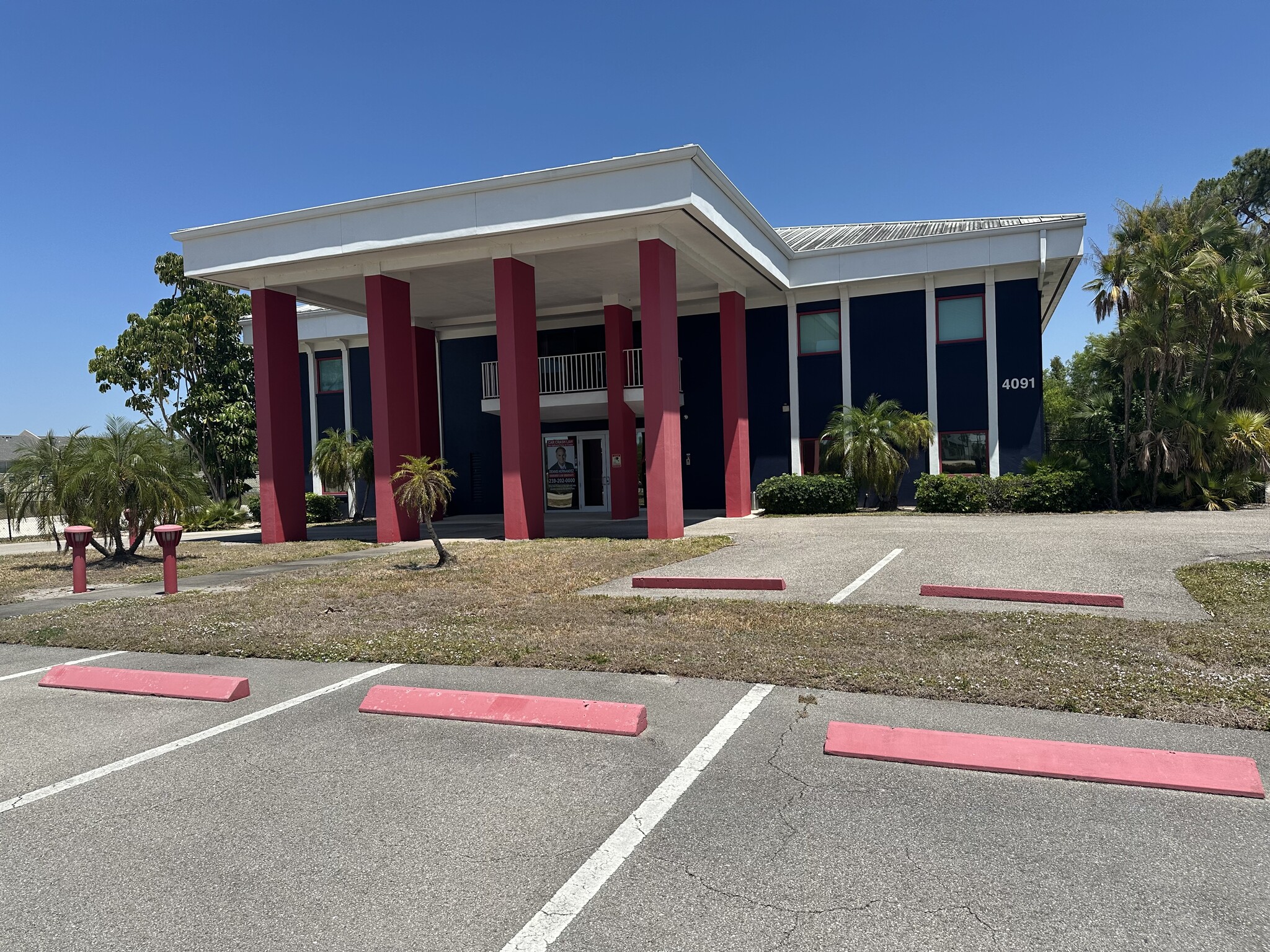 4091 Colonial Blvd, Fort Myers, FL for lease Primary Photo- Image 1 of 28