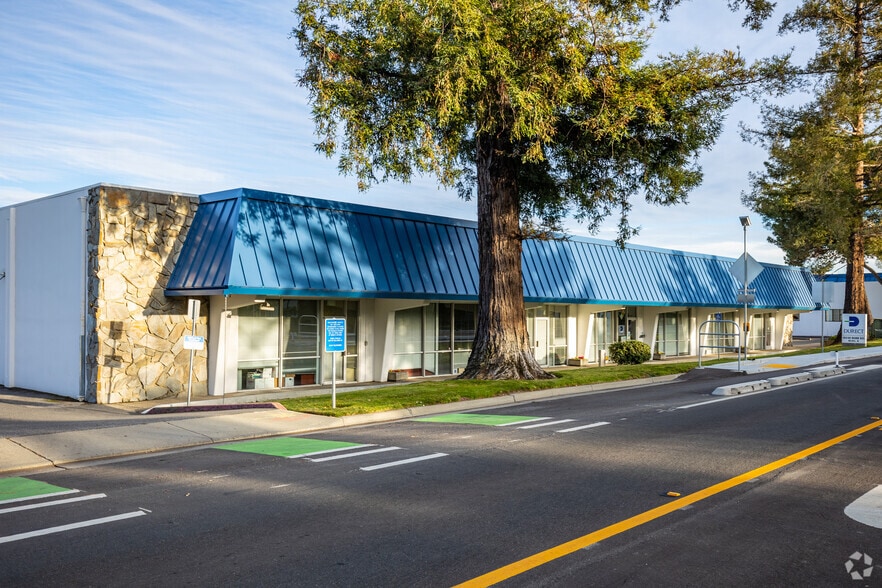 10240 Bubb Rd, Cupertino, CA for lease - Building Photo - Image 2 of 5