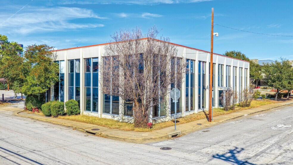 2705 Swiss Ave, Dallas, TX à vendre - Photo du bâtiment - Image 3 de 30