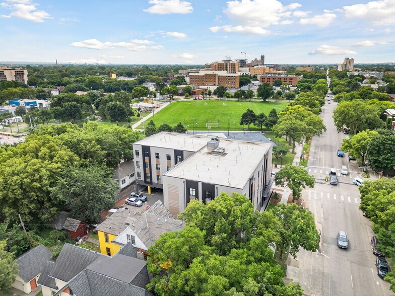 1935 Park Ave, Minneapolis, MN à vendre - Photo du bâtiment - Image 3 de 38