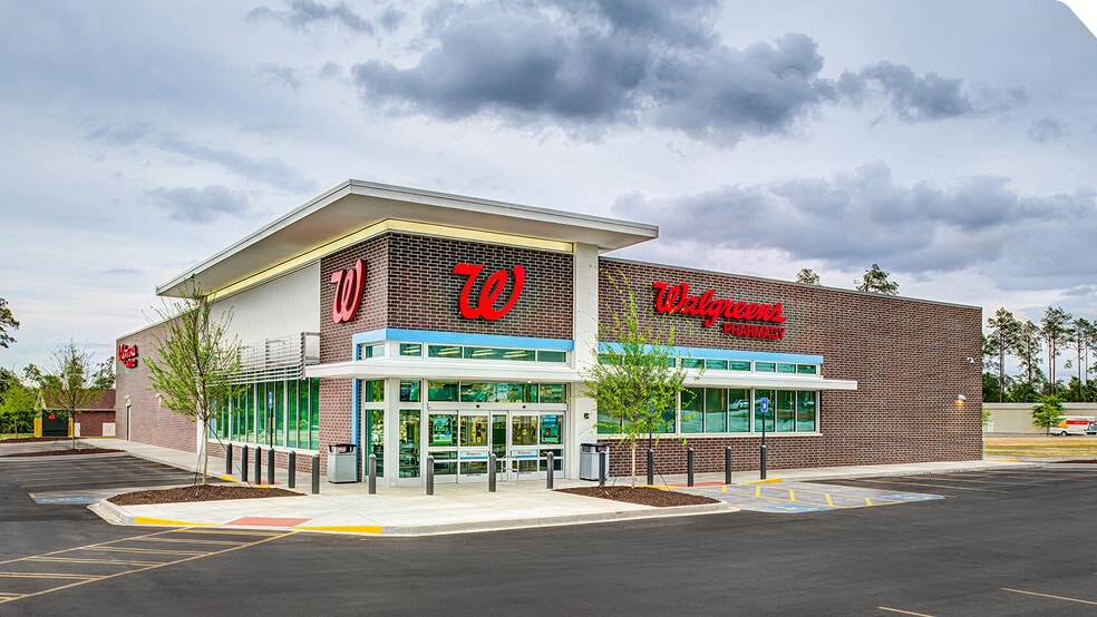 7403 Aloma Ave, Winter Park, FL à vendre - Photo du bâtiment - Image 1 de 3