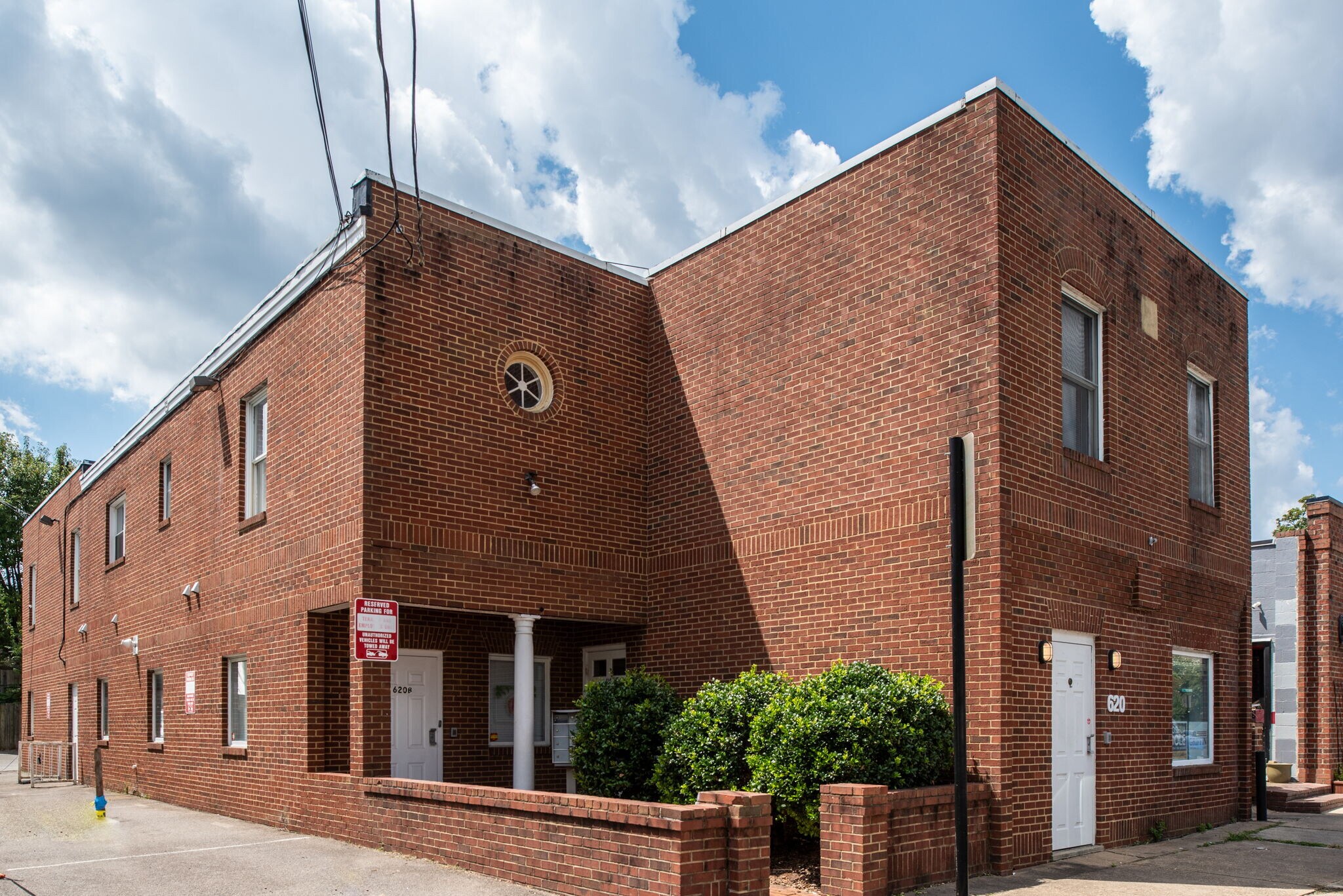 620 Kenmore Ave, Fredericksburg, VA à louer Photo du bâtiment- Image 1 de 15