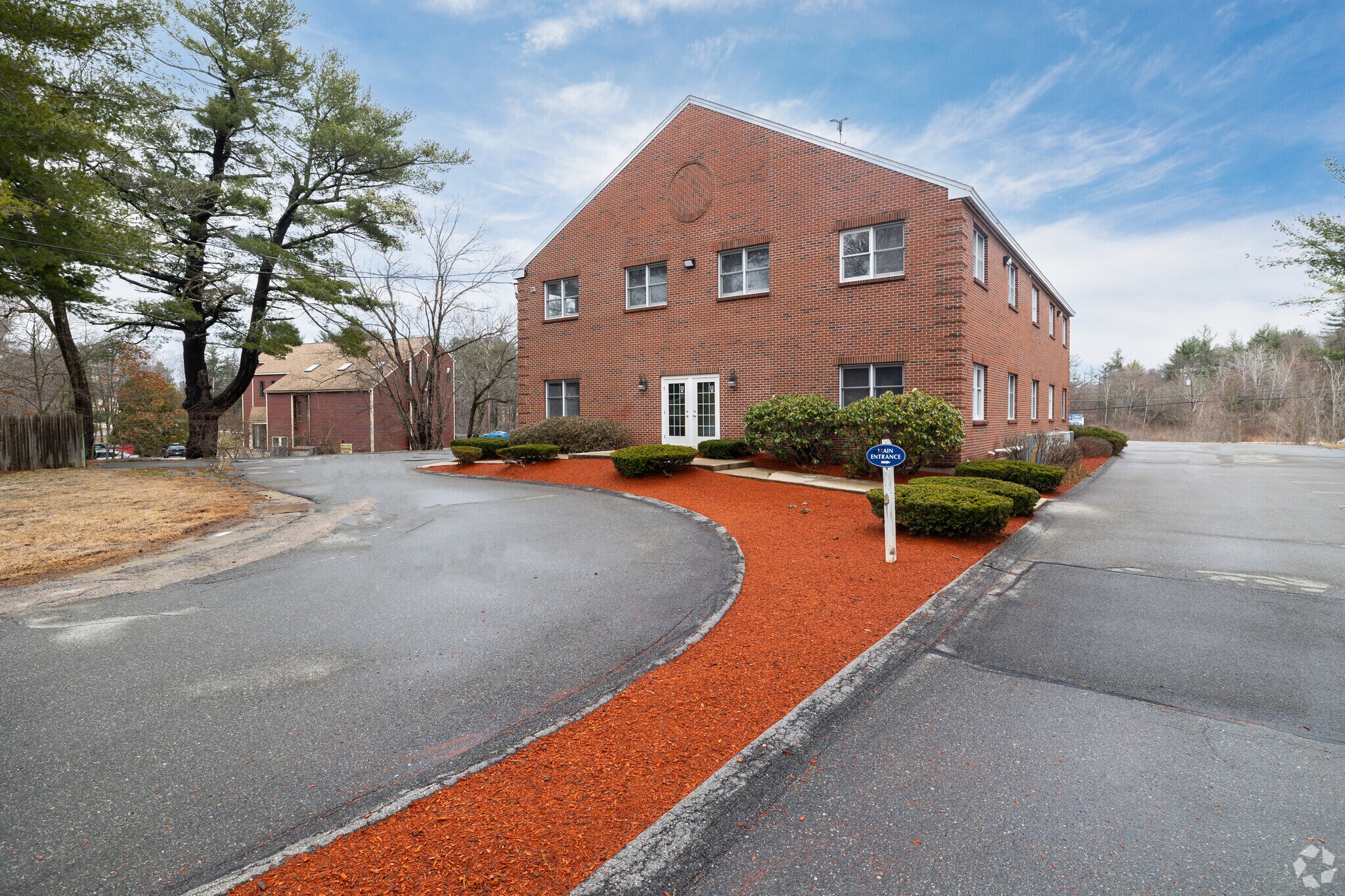 5 Buttrick Rd, Londonderry, NH à louer Photo principale- Image 1 de 81