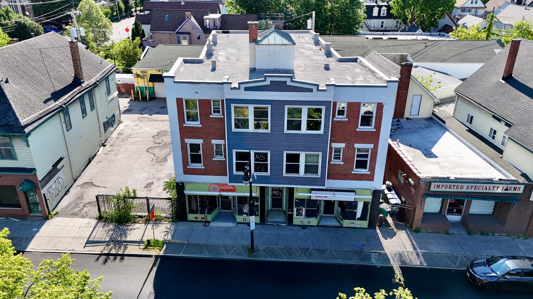 242 Grant St, Buffalo, NY à vendre Photo du bâtiment- Image 1 de 7