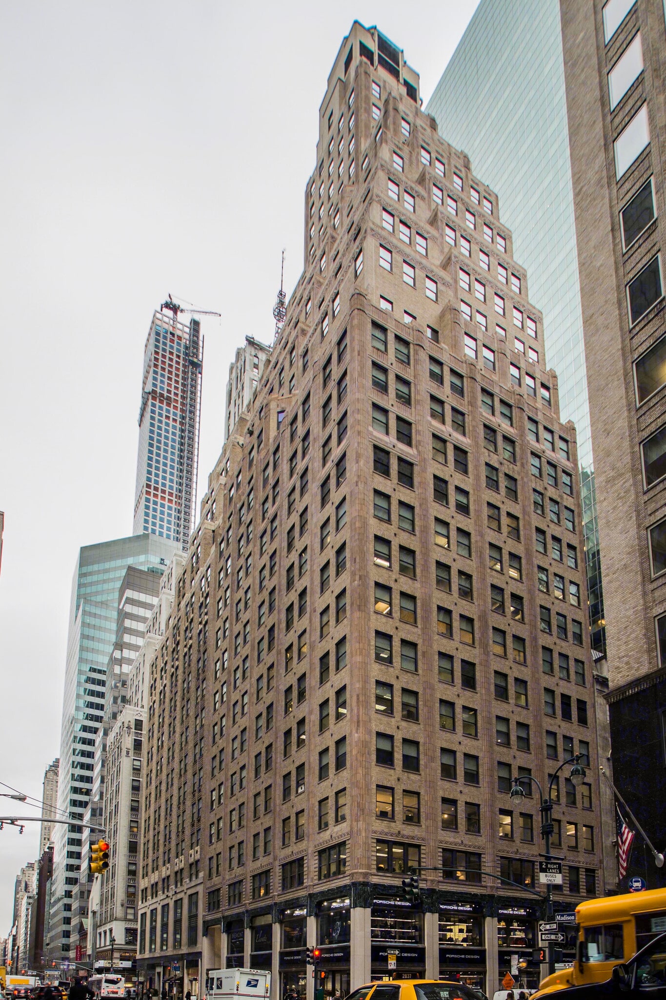 501 Madison Ave, New York, NY for lease Primary Photo- Image 1 of 3