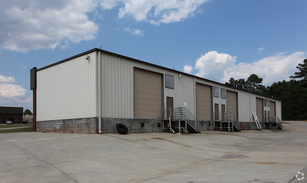 120 Park 42 Dr, Locust Grove, GA à louer - Photo du bâtiment - Image 2 de 2