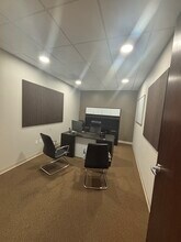 110 SE 6th St, Fort Lauderdale, FL à louer Photo intérieure- Image 2 de 3