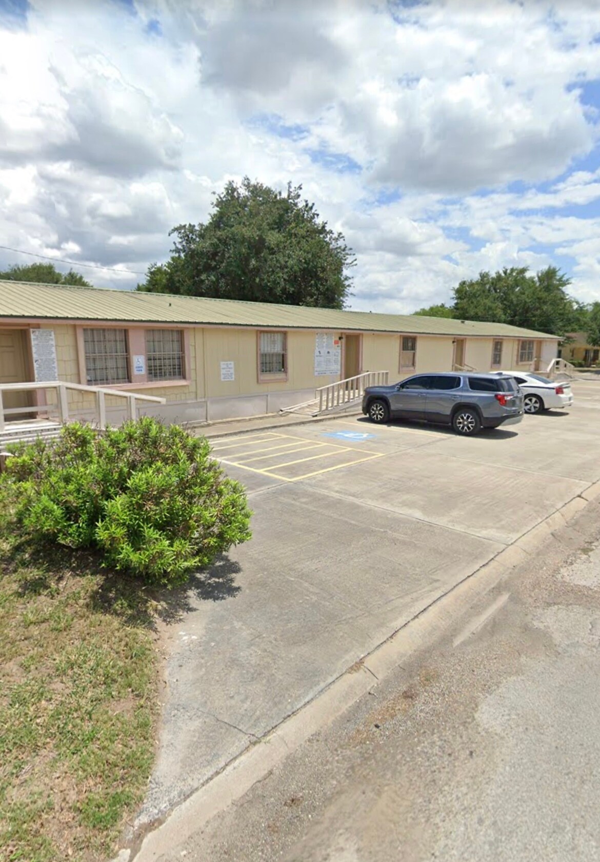 107 S Gardner St, Falfurrias, TX à vendre Photo du bâtiment- Image 1 de 2
