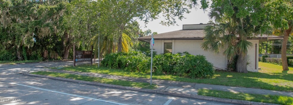 4393 S Ridgewood Ave, Port Orange, FL à louer - Photo du bâtiment - Image 2 de 8