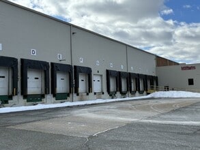 35 Melanie Ln, Whippany, NJ for lease Interior Photo- Image 2 of 3