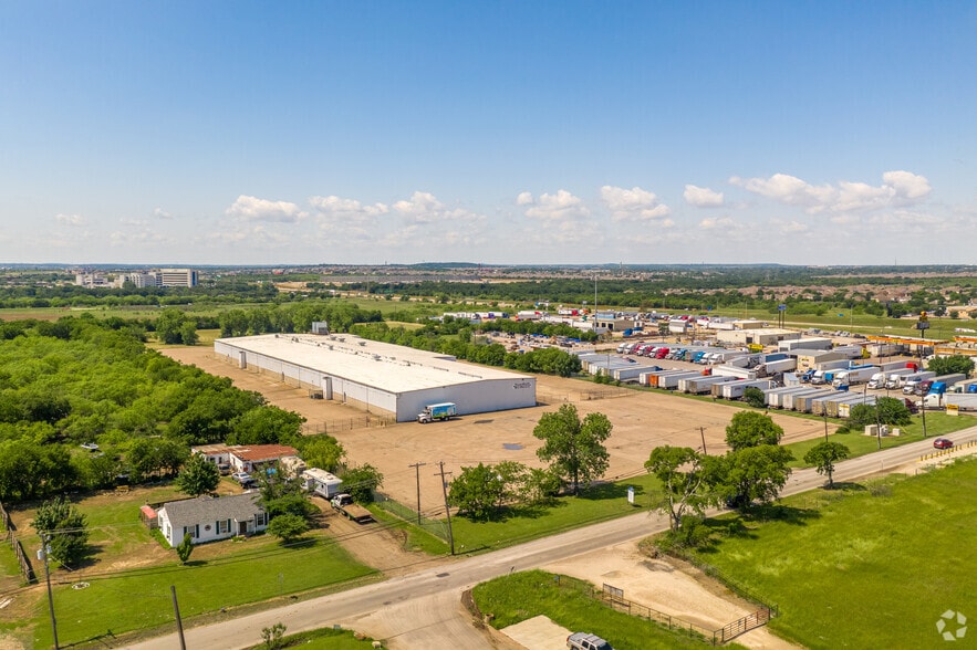 350 Garden Acres Dr, Fort Worth, TX à louer - Aérien - Image 3 de 12