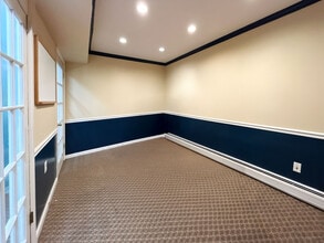 13-15 E Deer Park Dr, Gaithersburg, MD à louer Photo intérieure- Image 2 de 10