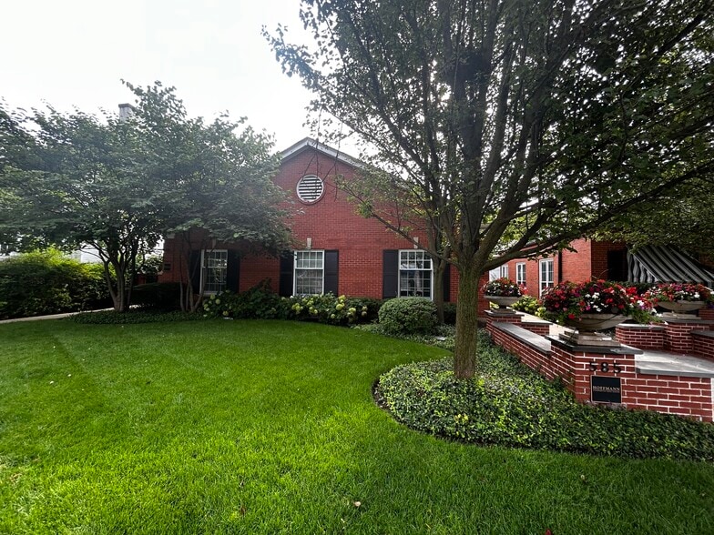 585 Lincoln Ave, Winnetka, IL for lease - Building Photo - Image 1 of 3