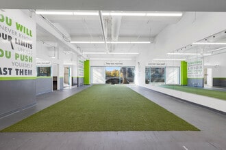 6525-6565 Boul Décarie, Montréal, QC for lease Interior Photo- Image 1 of 7