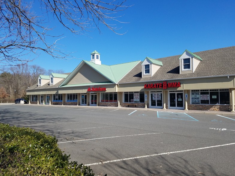 34 S Main St, Barnegat, NJ for lease - Building Photo - Image 1 of 4