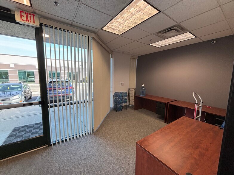 10215 W Emerald St, Boise, ID à louer - Photo intérieure - Image 2 de 8