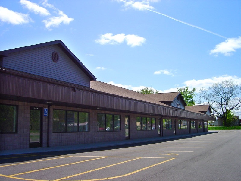 9091 W Lake City Rd, Houghton Lake, MI for sale Primary Photo- Image 1 of 1