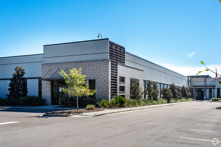 3450 Ingleside Blvd, North Charleston, SC for lease - Primary Photo - Image 1 of 49