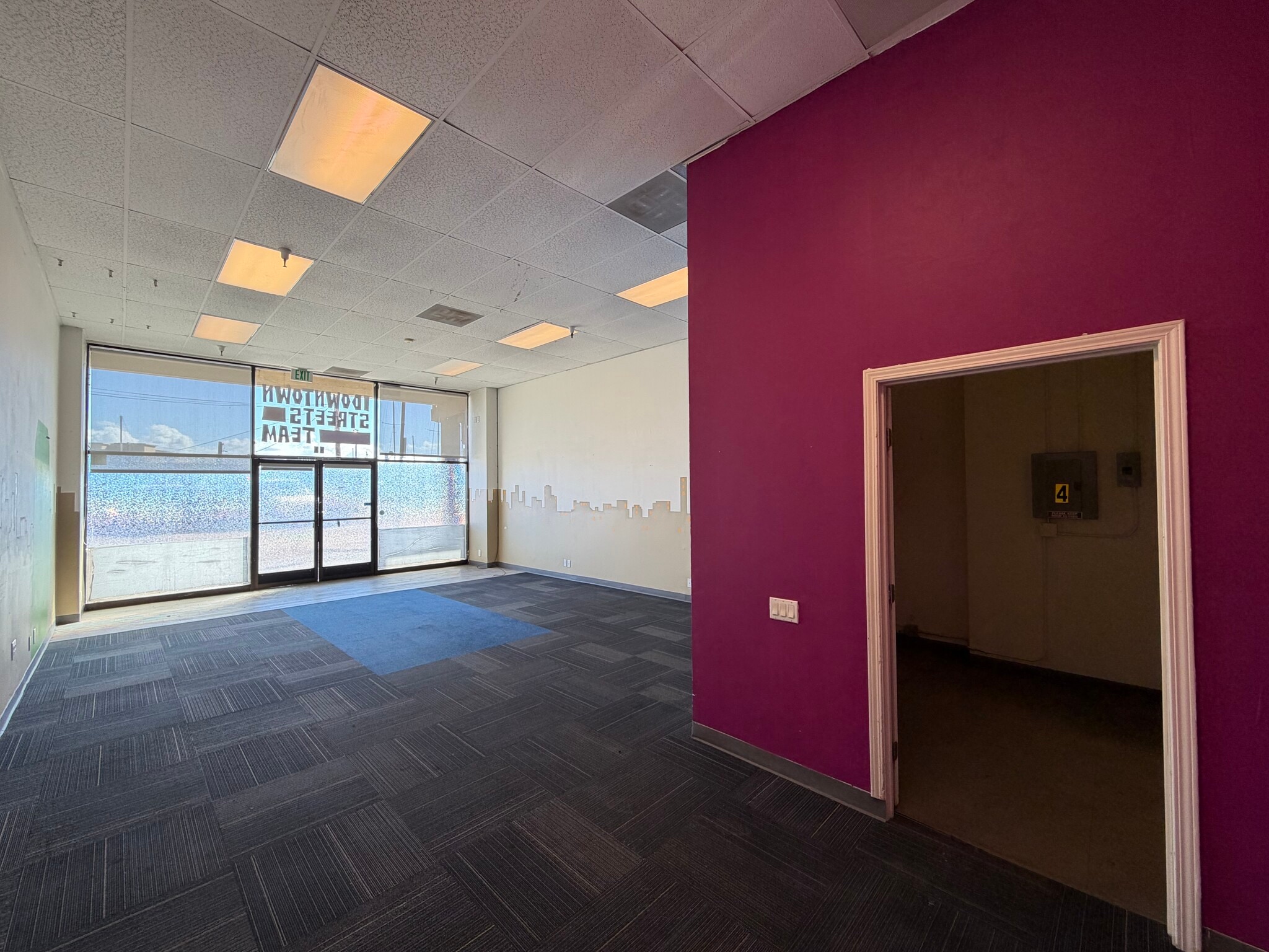 555 E Francisco Blvd, San Rafael, CA for lease Interior Photo- Image 1 of 11