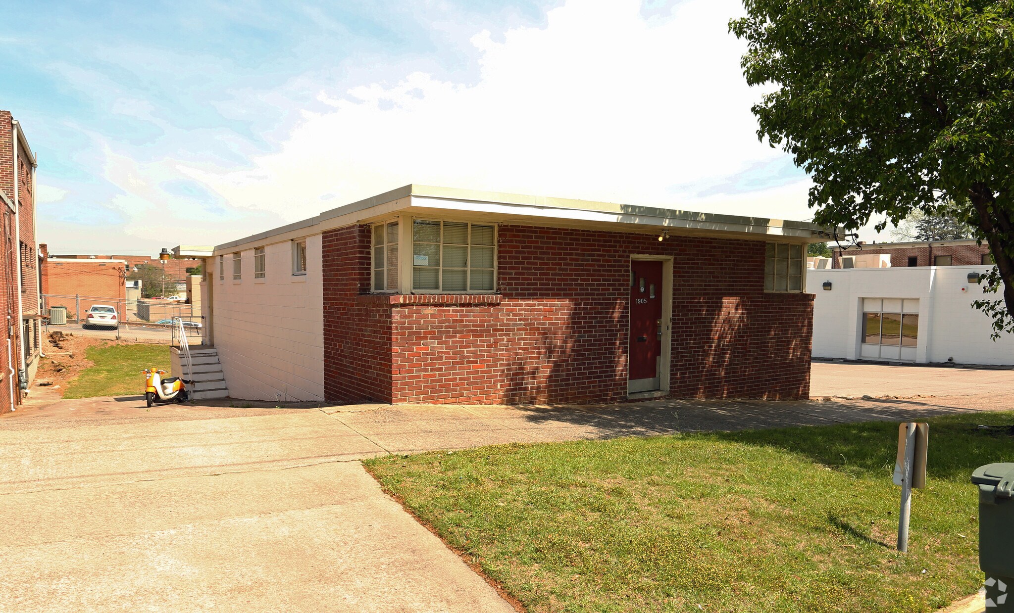 1905 Hampton St, Columbia, SC for lease Primary Photo- Image 1 of 6