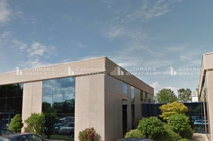 Office in Oberhausbergen for lease Building Photo- Image 1 of 14