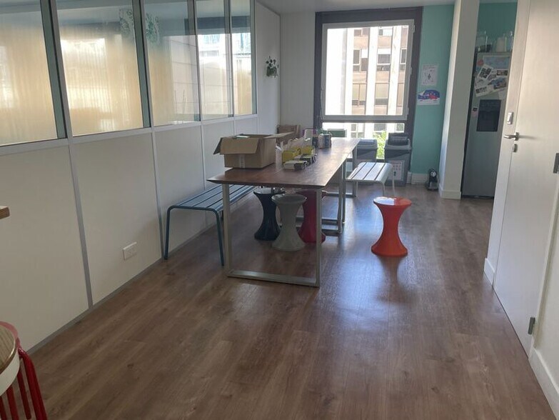 14-18 Rue Ballu, Paris à vendre - Photo du bâtiment - Image 3 de 4