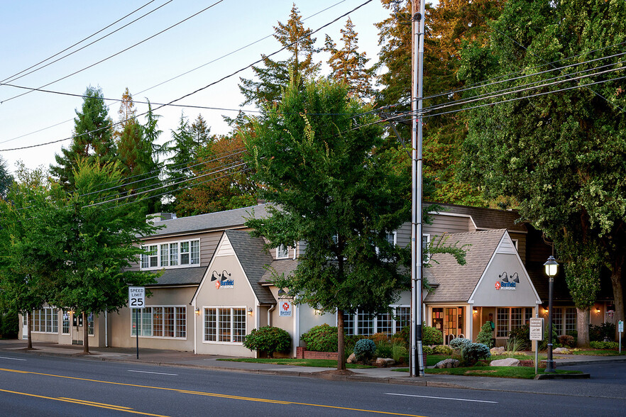 101 S State St, Lake Oswego, OR à louer - Photo du bâtiment - Image 2 de 4