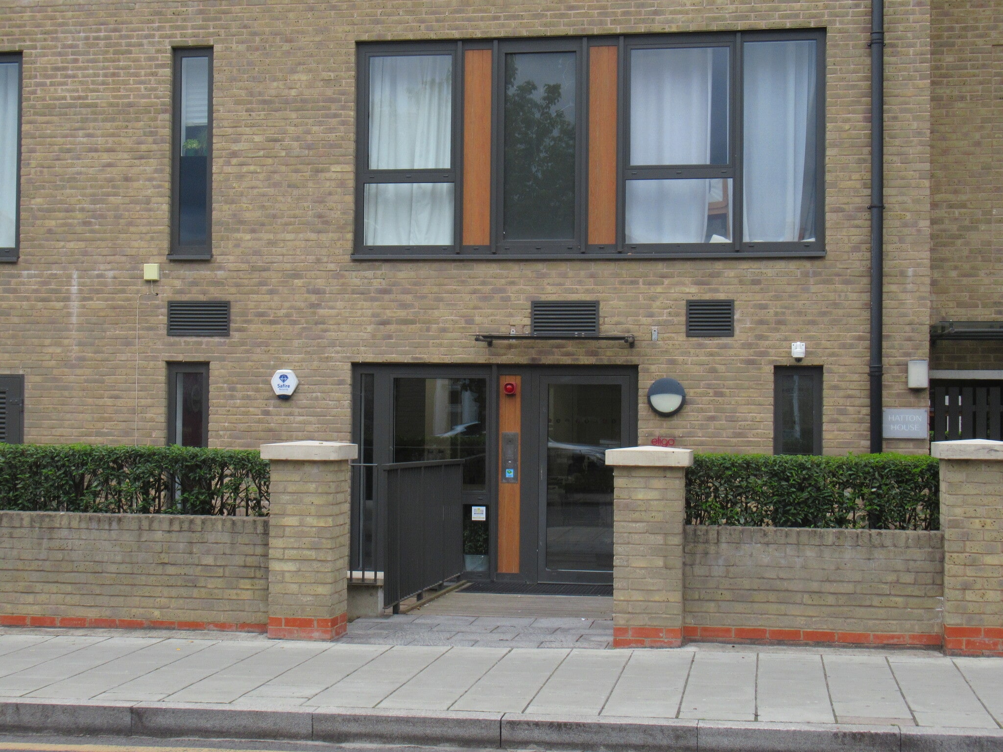 83 Hartfield Rd, London for lease Building Photo- Image 1 of 2