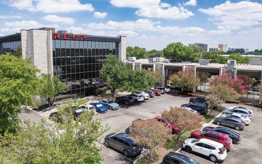7410 Blanco Rd, San Antonio, TX for lease - Building Photo - Image 2 of 15