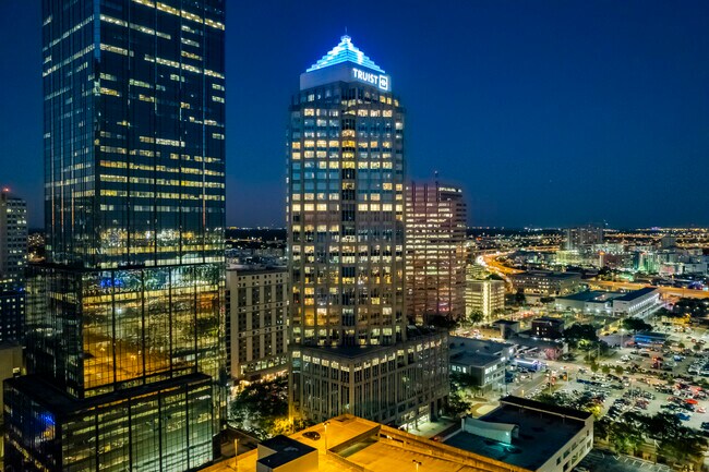 Plus de détails pour 401 E Jackson St, Tampa, FL - Bureau à louer