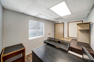 14416 Victory Blvd, Van Nuys, CA à louer Photo intérieure- Image 1 de 4