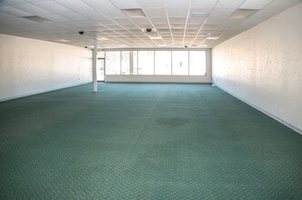720-756 Broadway St, Berlin, WI for lease Interior Photo- Image 2 of 4