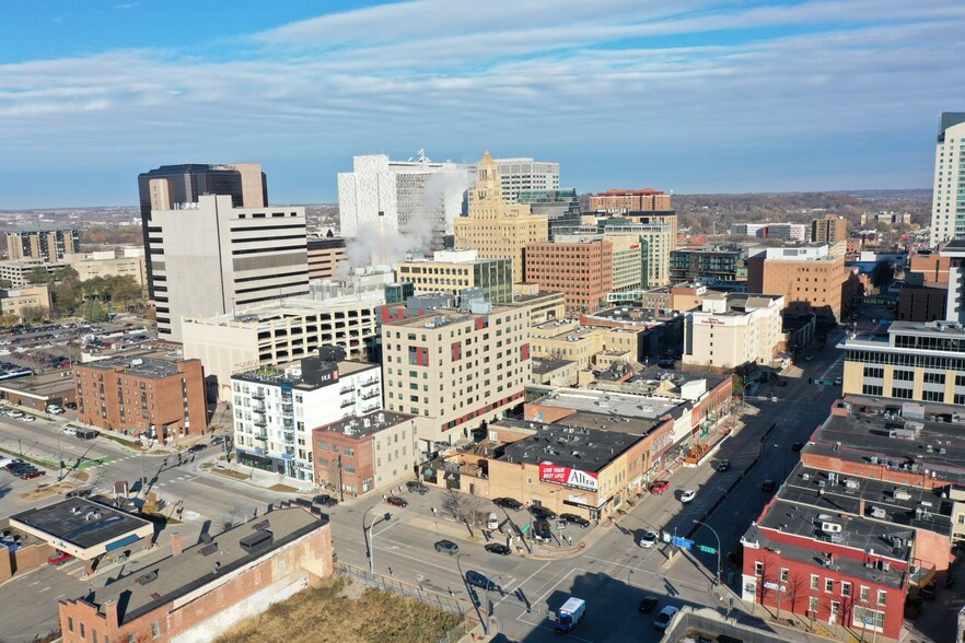 325 S Broadway, Rochester, MN à vendre - Photo du bâtiment - Image 3 de 10