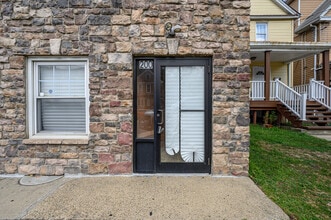 200 Central Ave, Hackensack, NJ à vendre Photo intérieure- Image 2 de 9