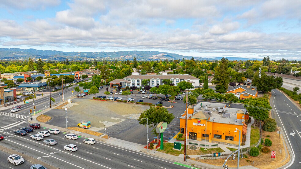 4233 Moorpark Ave, San Jose, CA à vendre - Aérien - Image 2 de 4