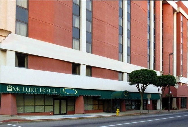 More details for 1200 Market St, Wheeling, WV - Hospitality for Sale