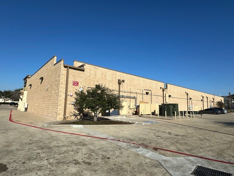 7930 W Grand Pky, Richmond, TX à vendre - Photo du bâtiment - Image 3 de 19