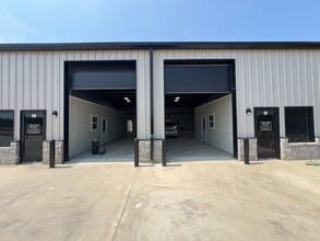 6815 Rendon Bloodworth Rd, Fort Worth, TX for lease Building Photo- Image 2 of 6