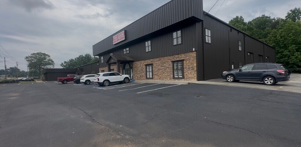 12230 Cumming Hwy, Canton, GA à louer - Photo du bâtiment - Image 1 de 26