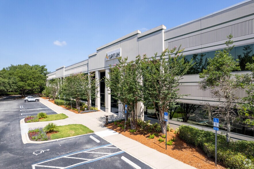 12735 Gran Bay Pky W, Jacksonville, FL à louer - Photo du bâtiment - Image 3 de 18