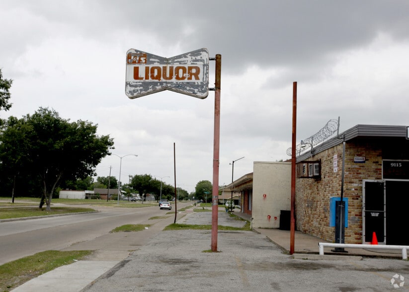 9123 Scott St, Houston, TX for sale - Building Photo - Image 2 of 6