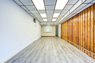 6110 Flushing Ave, Maspeth, NY for lease Interior Photo- Image 1 of 9