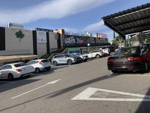 Retail in Pozuelo de Alarcón, Madrid for lease Construction Photo- Image 2 of 2