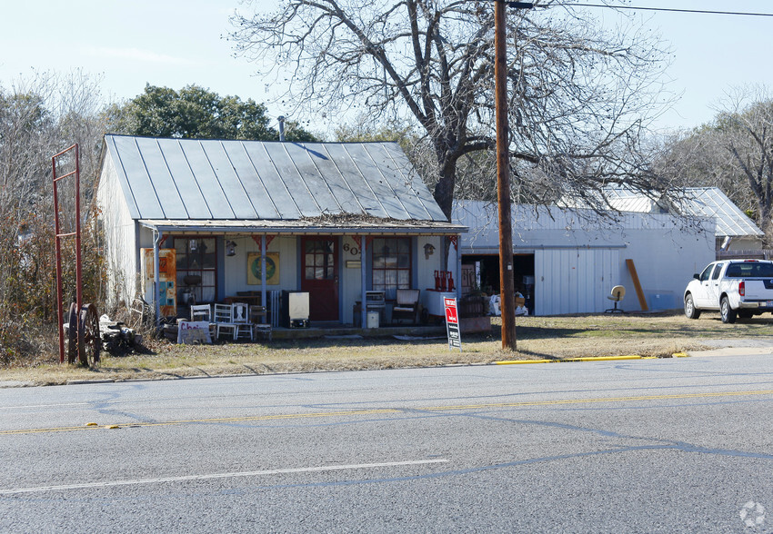 607 W Main St, Fredericksburg, TX à vendre - Photo du bâtiment - Image 1 de 1