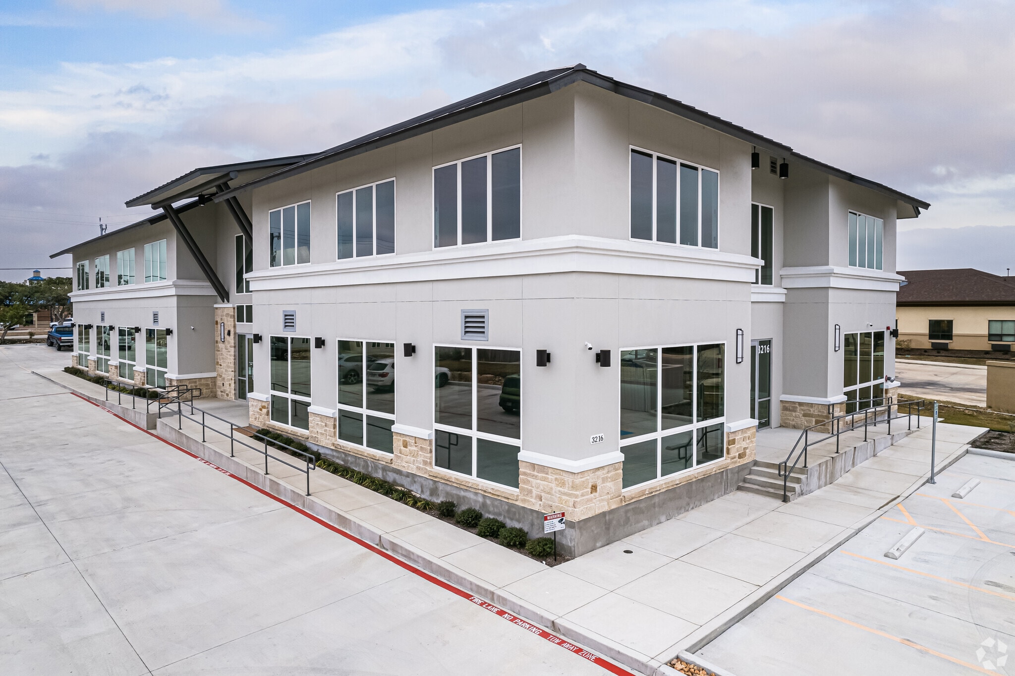 3216 Napier Park, Shavano Park, TX for lease Primary Photo- Image 1 of 27