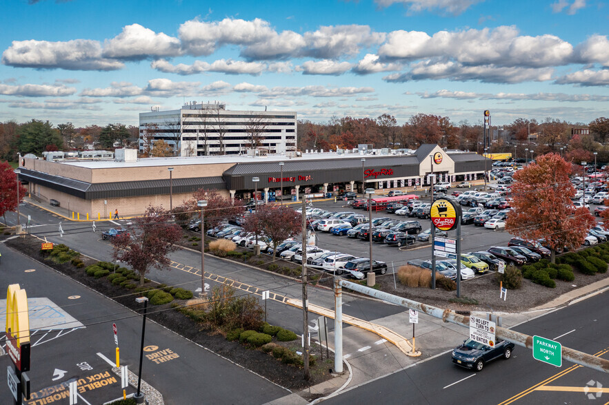 70-76 Central Ave, Clark, NJ for lease - Building Photo - Image 3 of 8