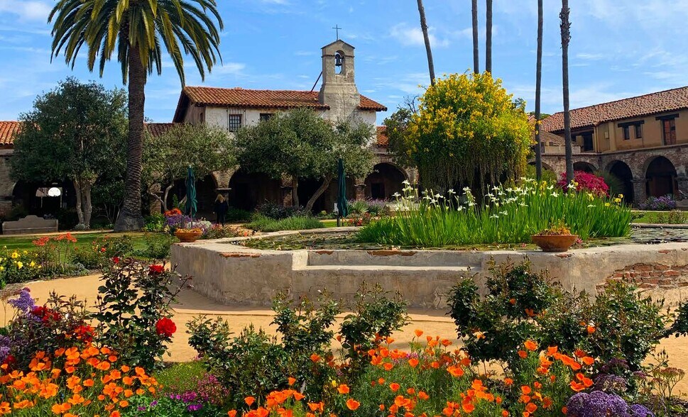 31781 Camino Capistrano, San Juan Capistrano, CA à louer - Photo du bâtiment - Image 3 de 7